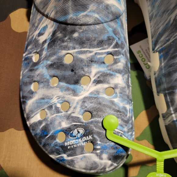 Crocs - Picture 3 of 6